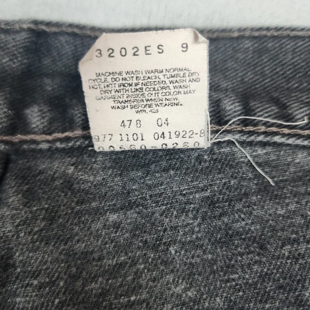 Vintage Levis 560 Loose Fit Jeans Mens Size 34x30 Black Baggy Tapered Denim Y2K